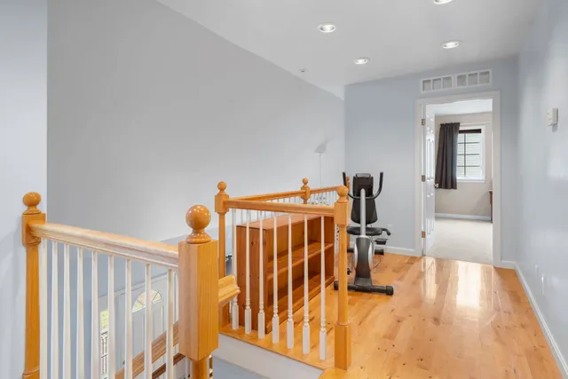 $519,500 | 286 Londonderry Turnpike, Unit A, Hooksett, NH 03106