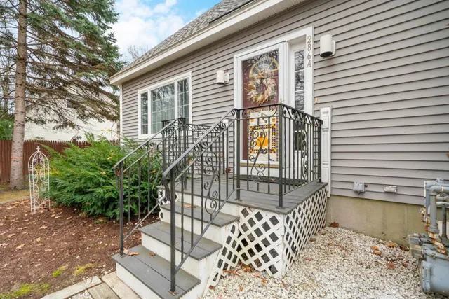 $519,500 | 286 Londonderry Turnpike, Unit A, Hooksett, NH 03106