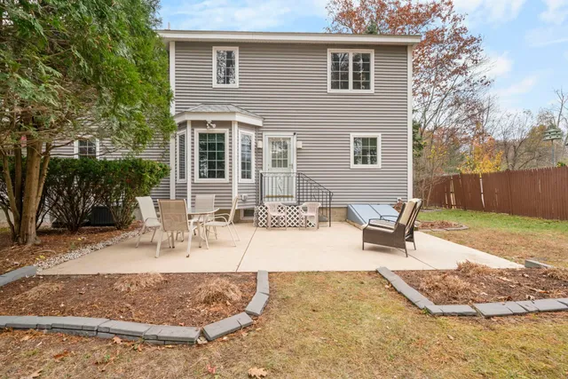 $499,999 | 286 Londonderry Turnpike, Unit A, Hooksett, NH 03106