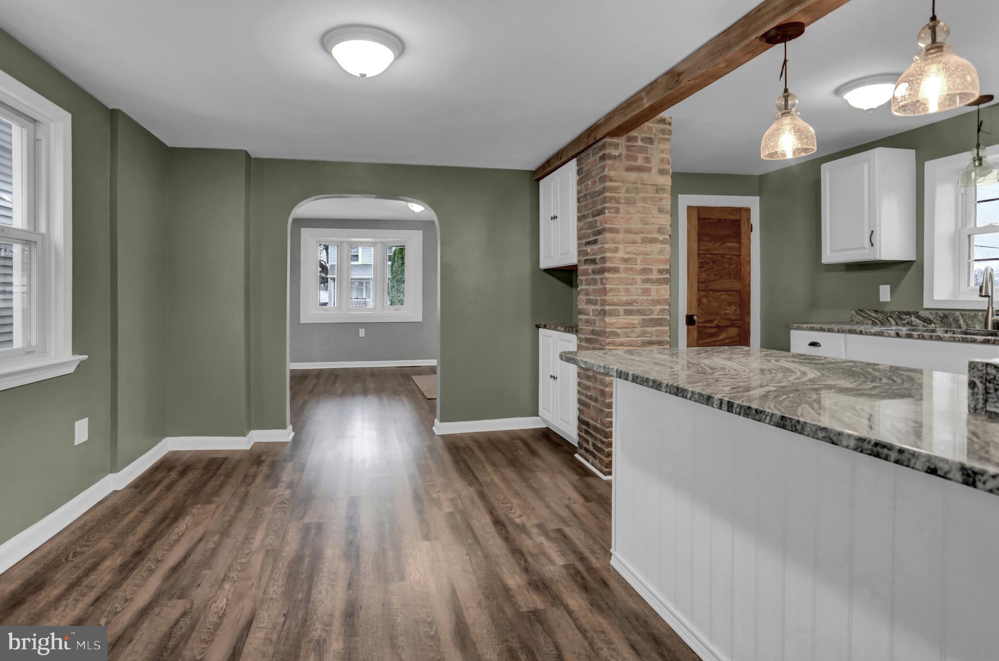 346 Springdale Road York, PA 17403 - Photo 15 of 38 Gallery Image 15