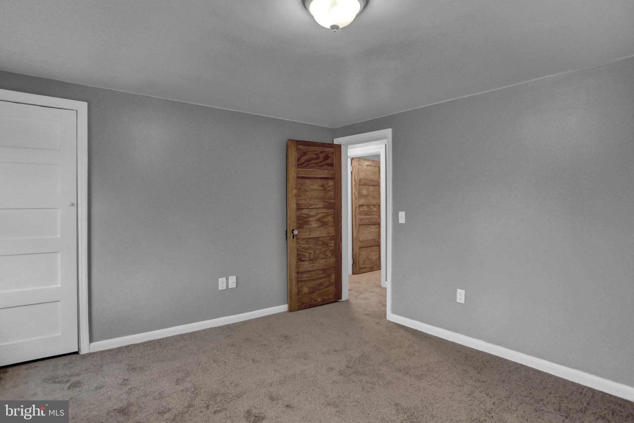 346 Springdale Road York, PA 17403 - Photo 22 of 38 Gallery Image 22