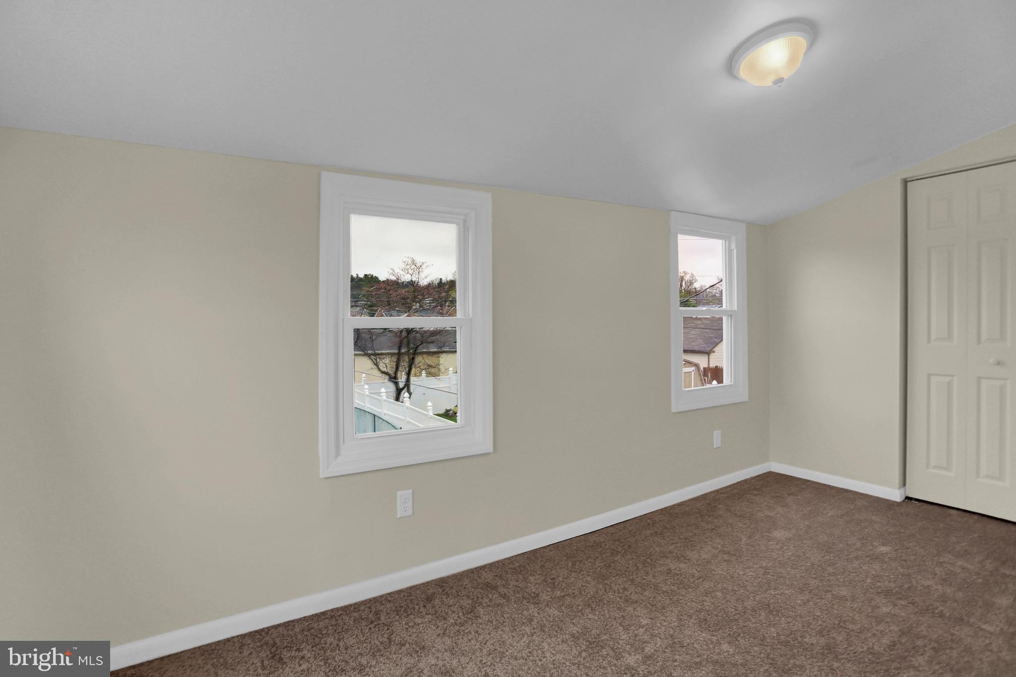 346 Springdale Road York, PA 17403 - Photo 25 of 38 Gallery Image 25