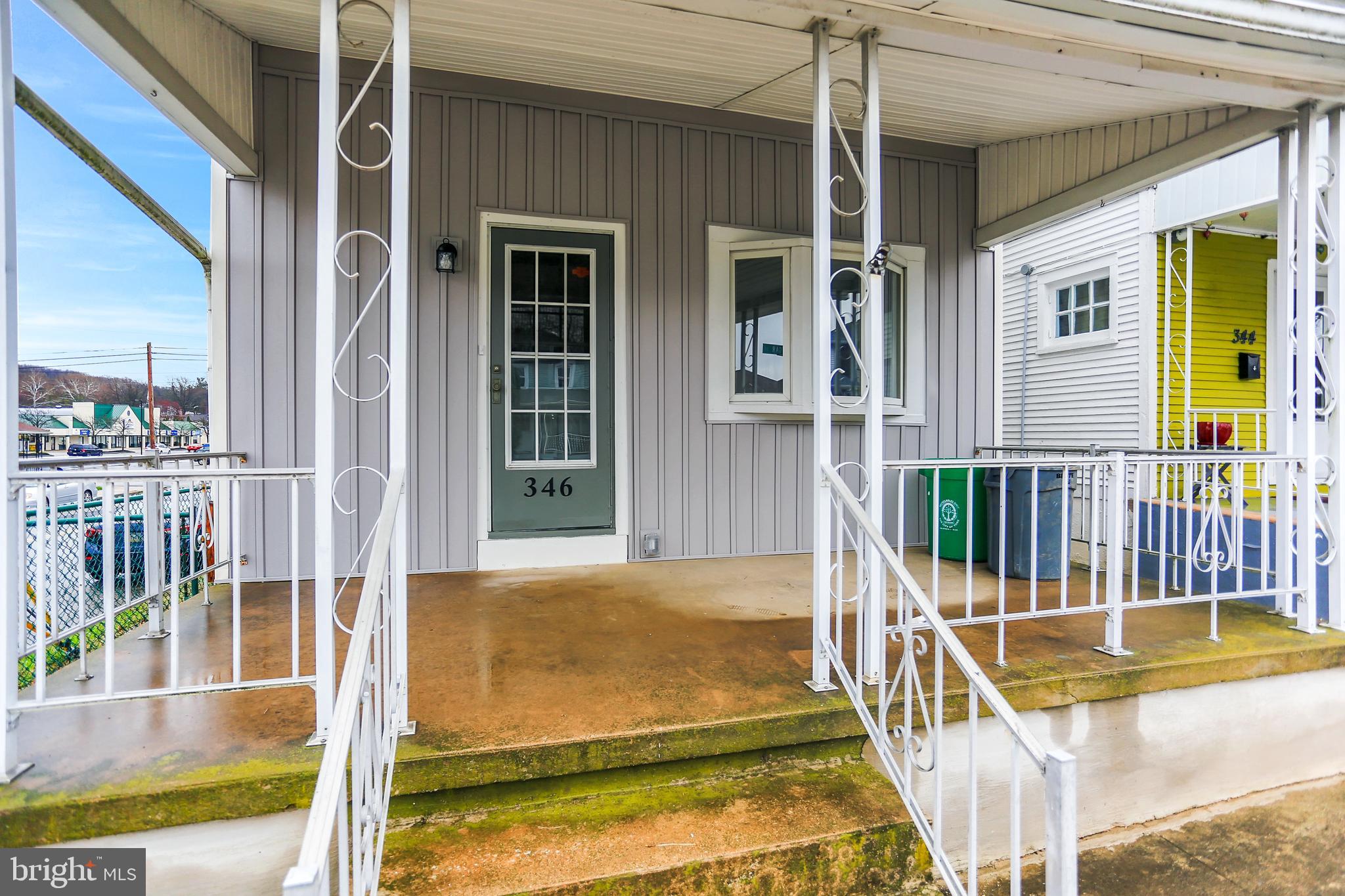 346 Springdale Road York, PA 17403 - Photo 4 of 38 Gallery Image 4