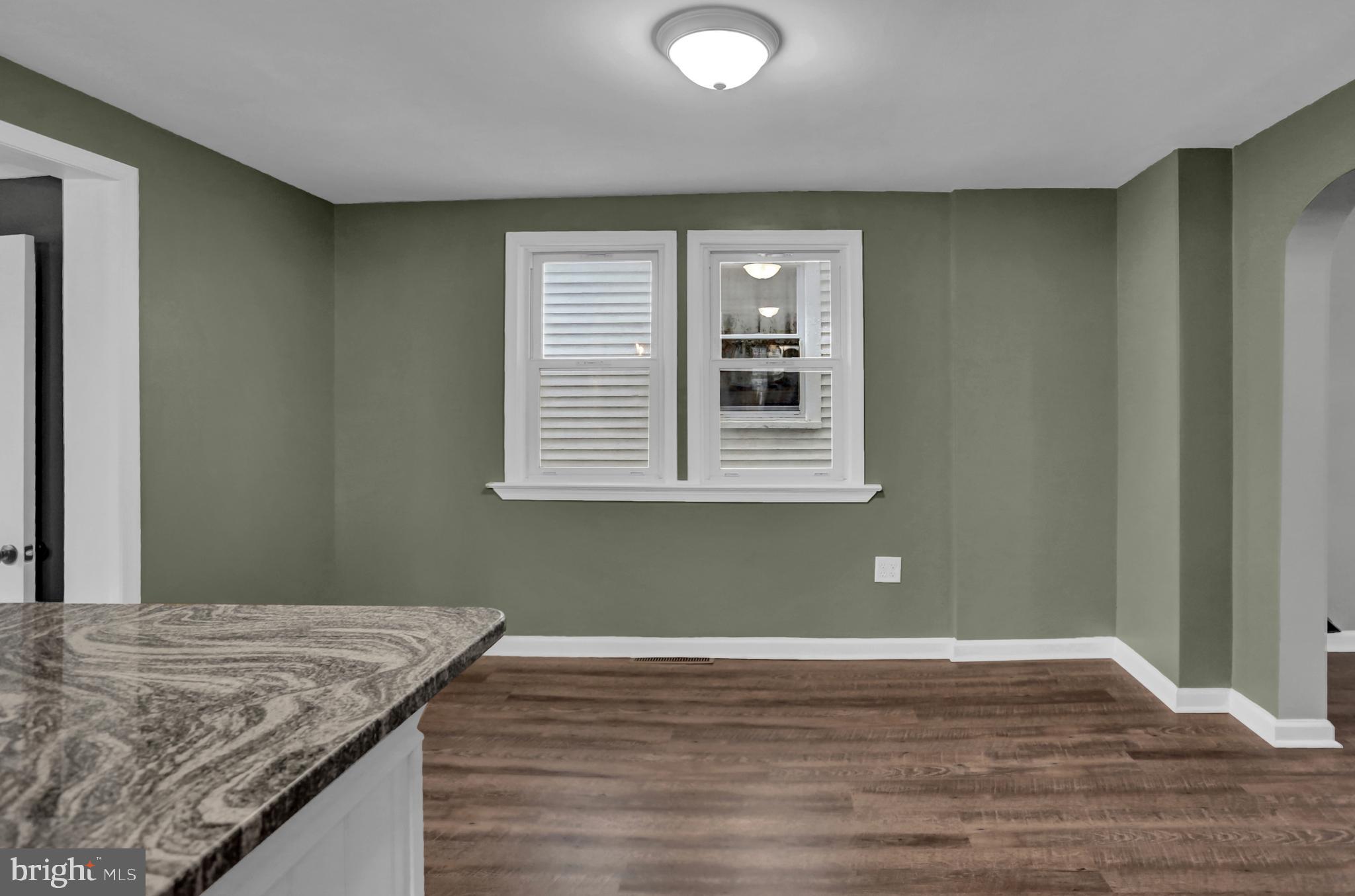 346 Springdale Road York, PA 17403 - Photo 9 of 38 Gallery Image 9