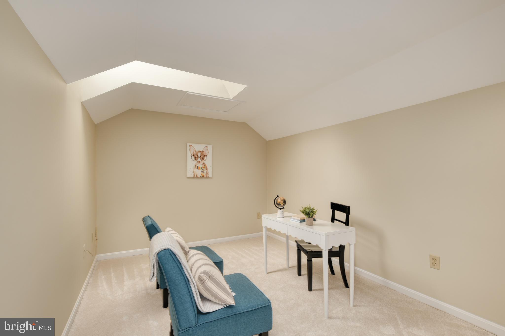 8174 Cliffview Avenue Springfield, VA 22153 - Photo 38 of 55 Top level loft has 2 skylights, bright and cheery