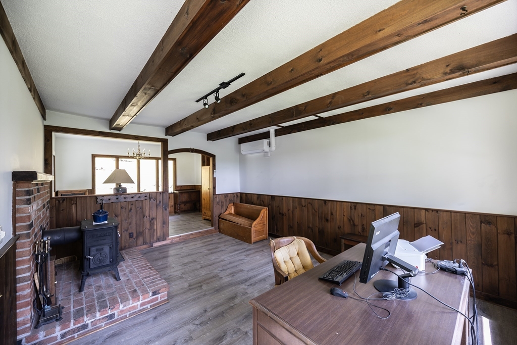 477 River Road Deerfield, MA 01342 - Photo 11 of 42
