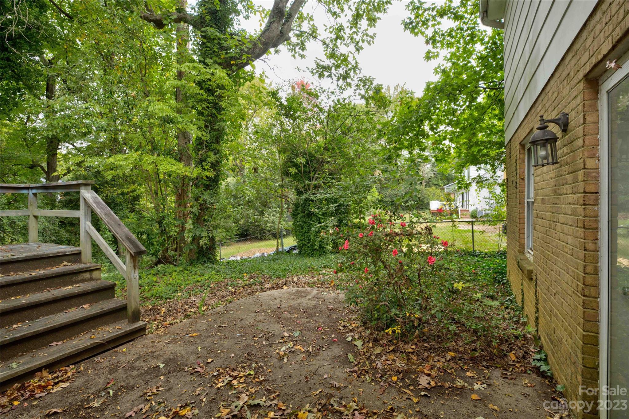 5914 Sharon Road Charlotte, NC 28210 - Photo 27 of 31 Gallery Image 27