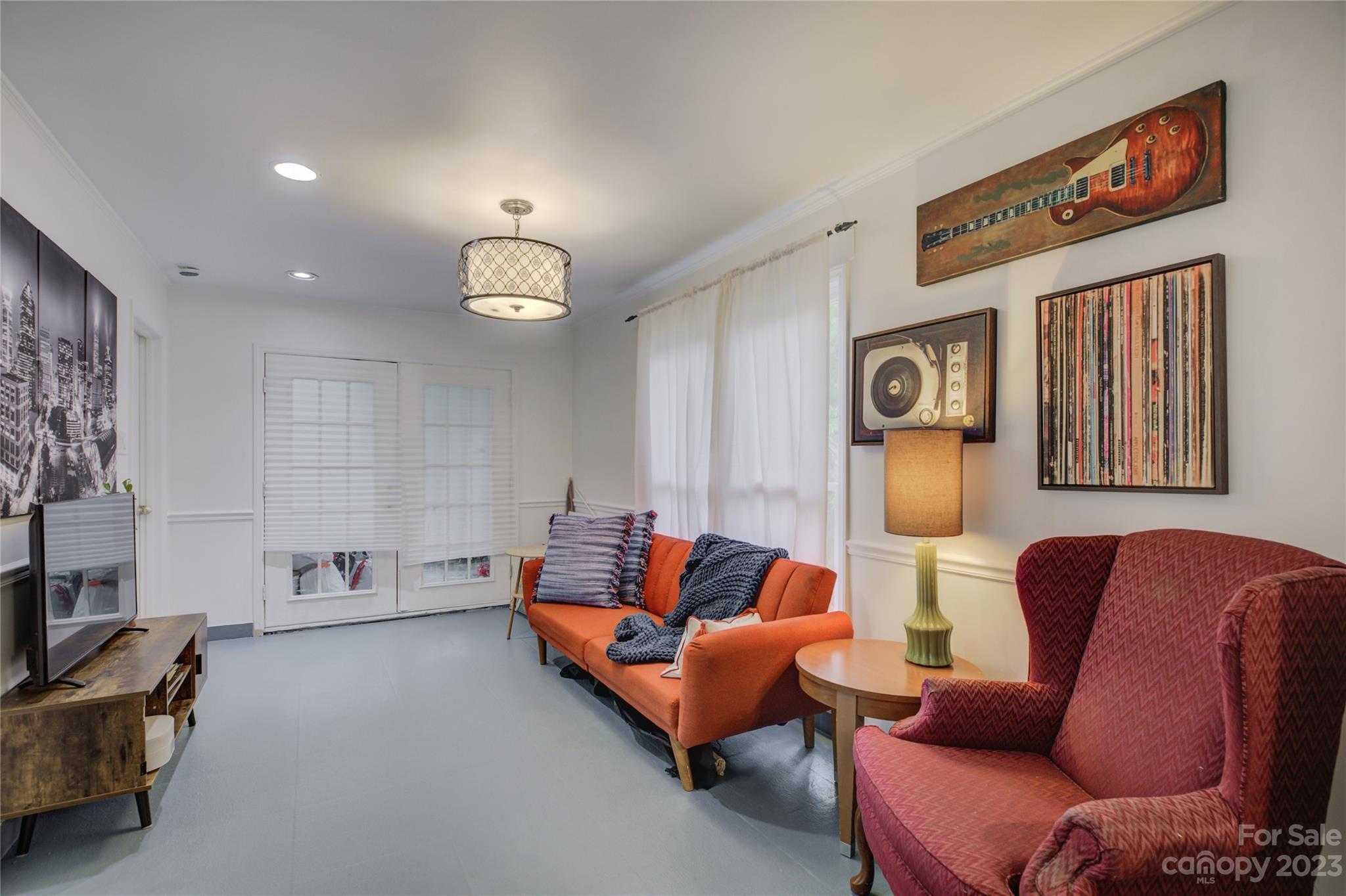 5914 Sharon Road Charlotte, NC 28210 - Photo 9 of 31 Gallery Image 9