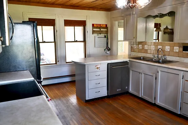 $289,900 | 14 Main Street, Detroit, ME 04929