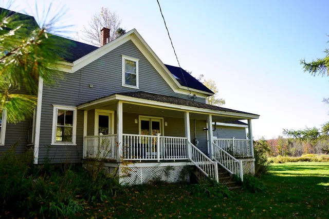$289,900 | 14 Main Street, Detroit, ME 04929