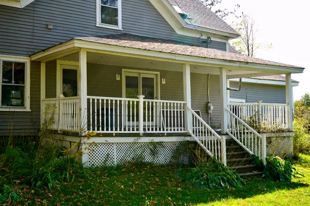 $289,900 | 14 Main Street, Detroit, ME 04929