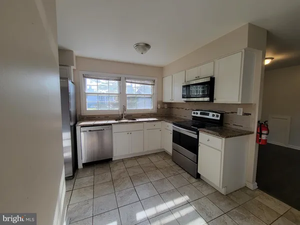 $2,500 | 11 Tobin Court, Willingboro, NJ 08046