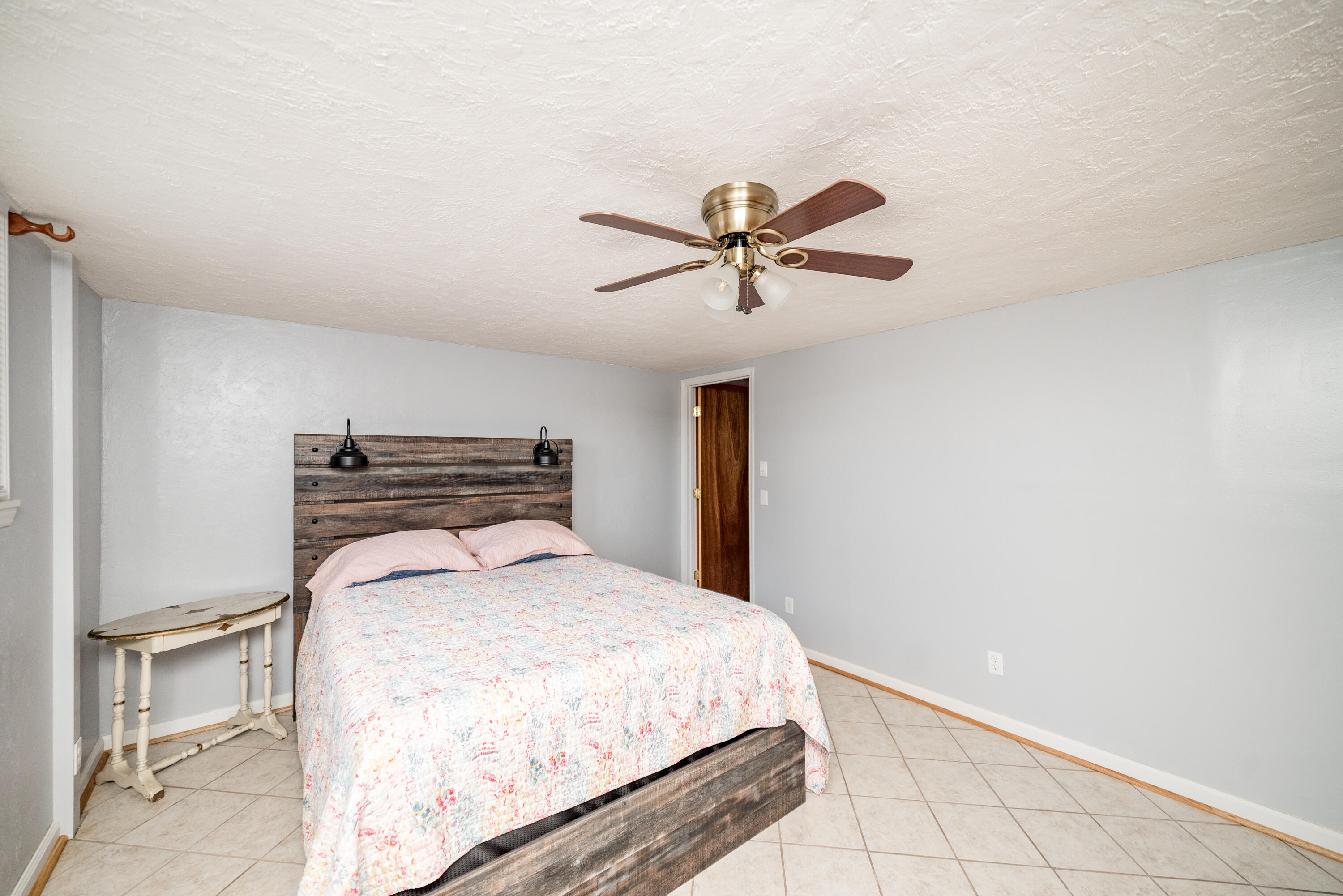 8185 Edwardsville Road Hardy, VA 24101 - Photo 24 of 40 Bedroom 4.1