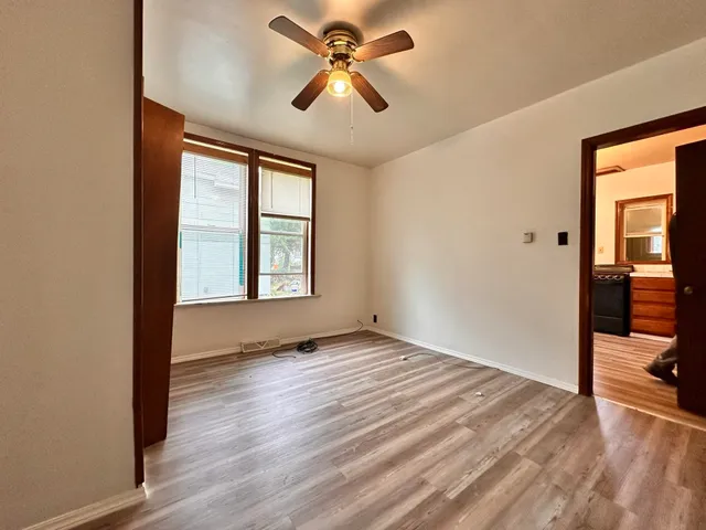 $650 | 612 St Claire Street, Ashland, WI 54806