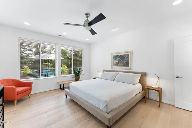 $1,259,000 | 208 Curlew Drive, Chapel Hill, NC 27517