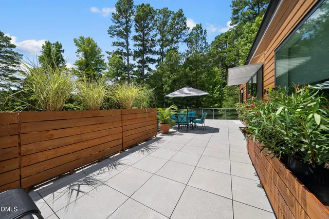 $1,259,000 | 208 Curlew Drive, Chapel Hill, NC 27517