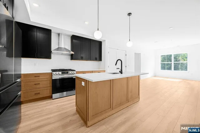 $699,000 | 106 Encampment Court, Unit 106, Towaco, NJ 07082