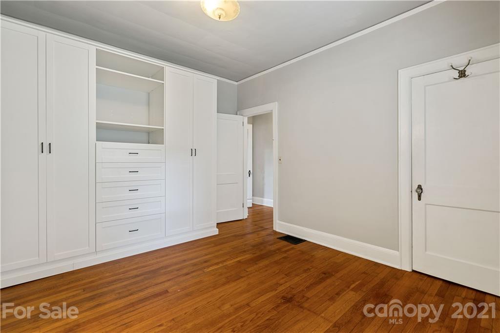 1729 Club Road Charlotte, NC 28205 - Photo 15 of 41 Gallery Image 15