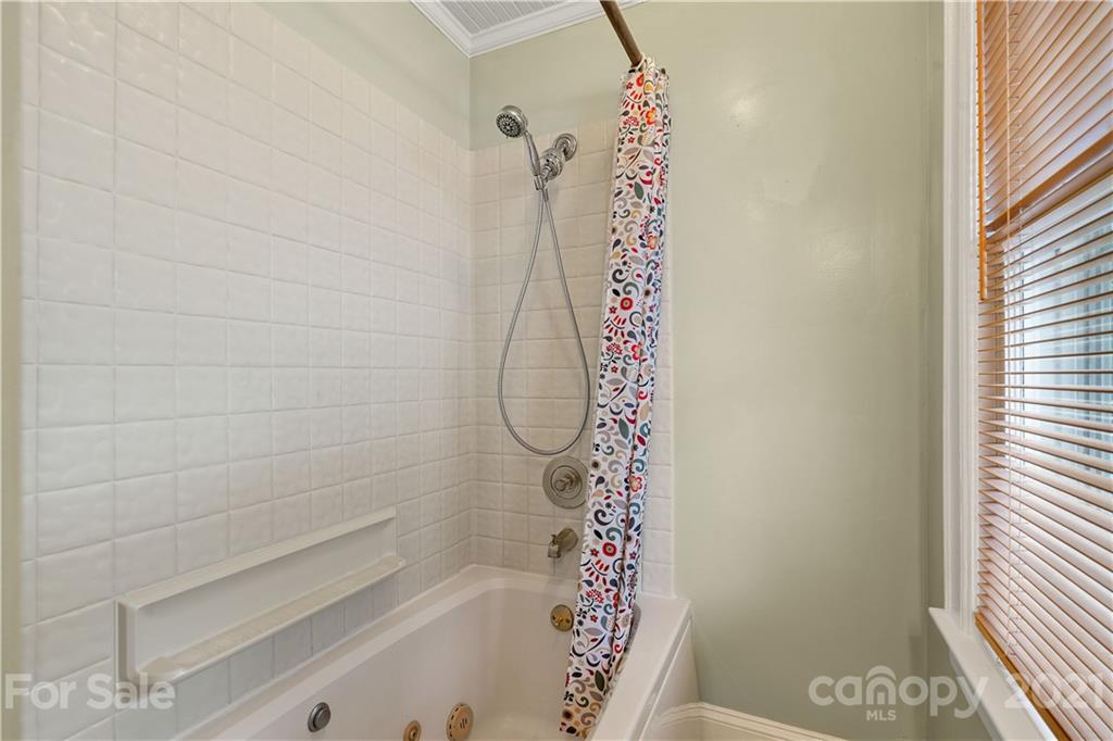 1729 Club Road Charlotte, NC 28205 - Photo 16 of 41 Gallery Image 16