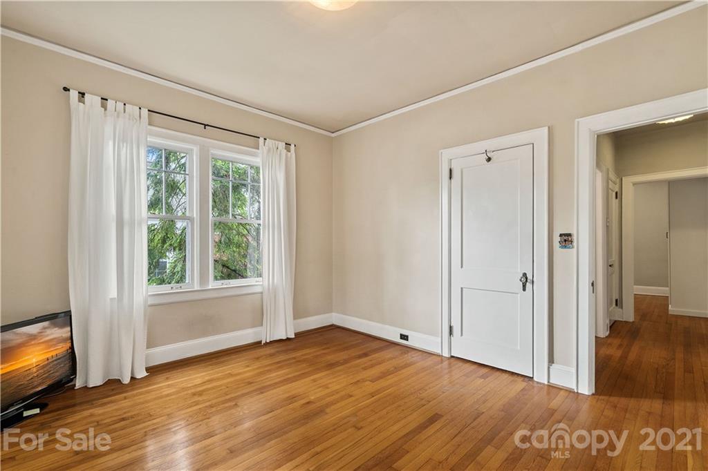 1729 Club Road Charlotte, NC 28205 - Photo 18 of 41 Gallery Image 18