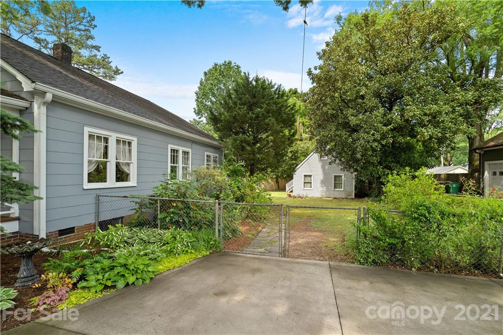 1729 Club Road Charlotte, NC 28205 - Photo 27 of 41 Gallery Image 27