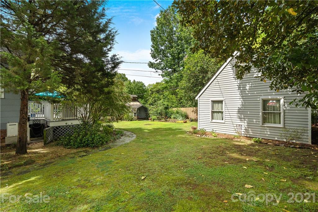 1729 Club Road Charlotte, NC 28205 - Photo 28 of 41 Gallery Image 28