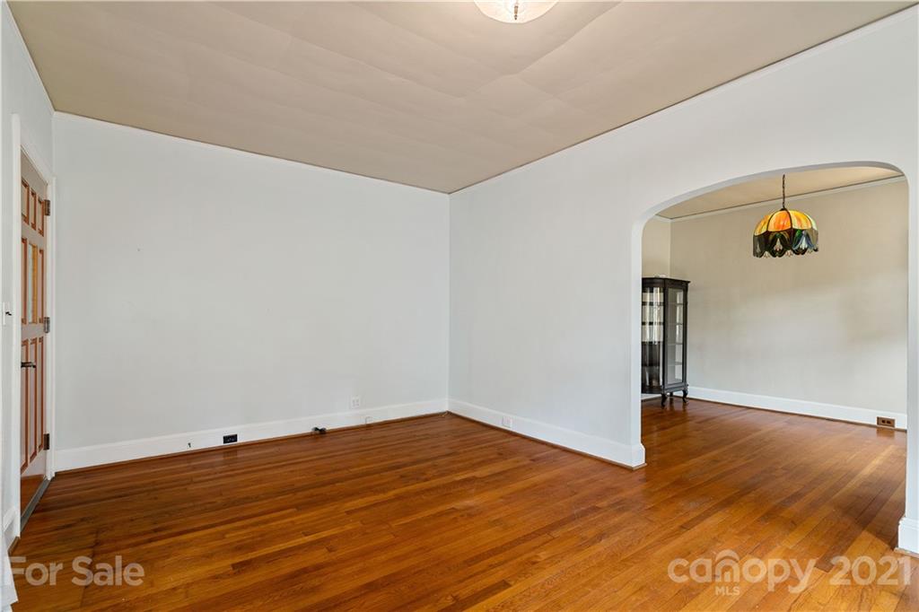 1729 Club Road Charlotte, NC 28205 - Photo 5 of 41 Gallery Image 5