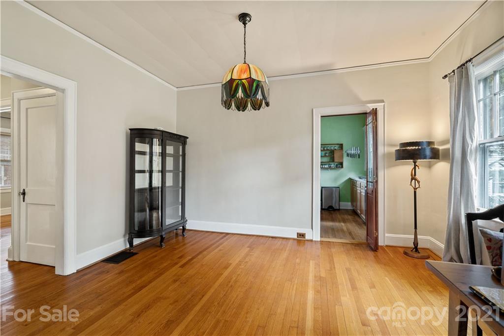 1729 Club Road Charlotte, NC 28205 - Photo 8 of 41 Gallery Image 8