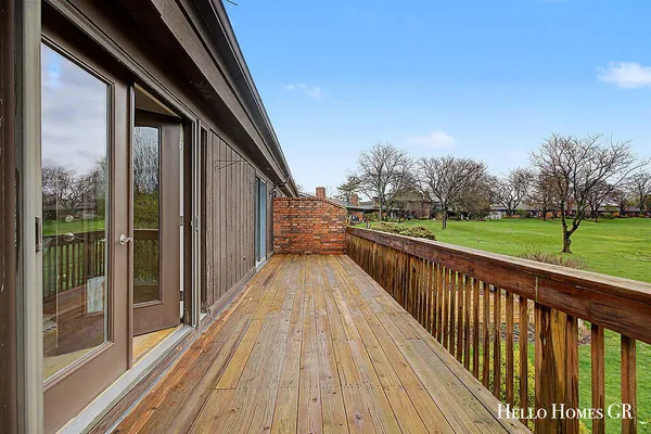 $419,900 | 5980 Parview Drive Southeast, Grand Rapids, MI 49546