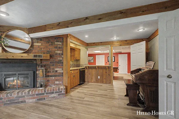 $419,900 | 5980 Parview Drive Southeast, Grand Rapids, MI 49546
