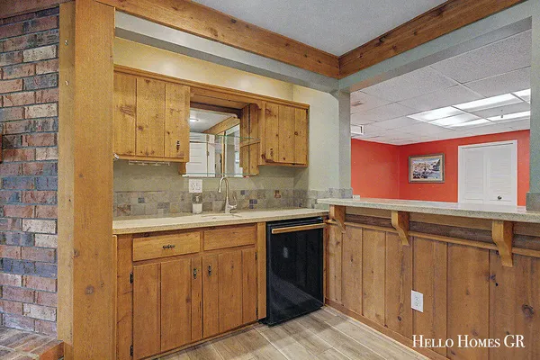 $419,900 | 5980 Parview Drive Southeast, Grand Rapids, MI 49546