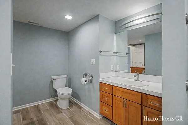 $419,900 | 5980 Parview Drive Southeast, Grand Rapids, MI 49546