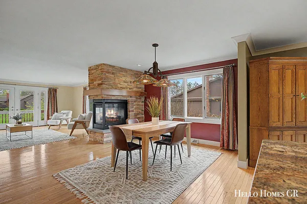 $419,900 | 5980 Parview Drive Southeast, Grand Rapids, MI 49546