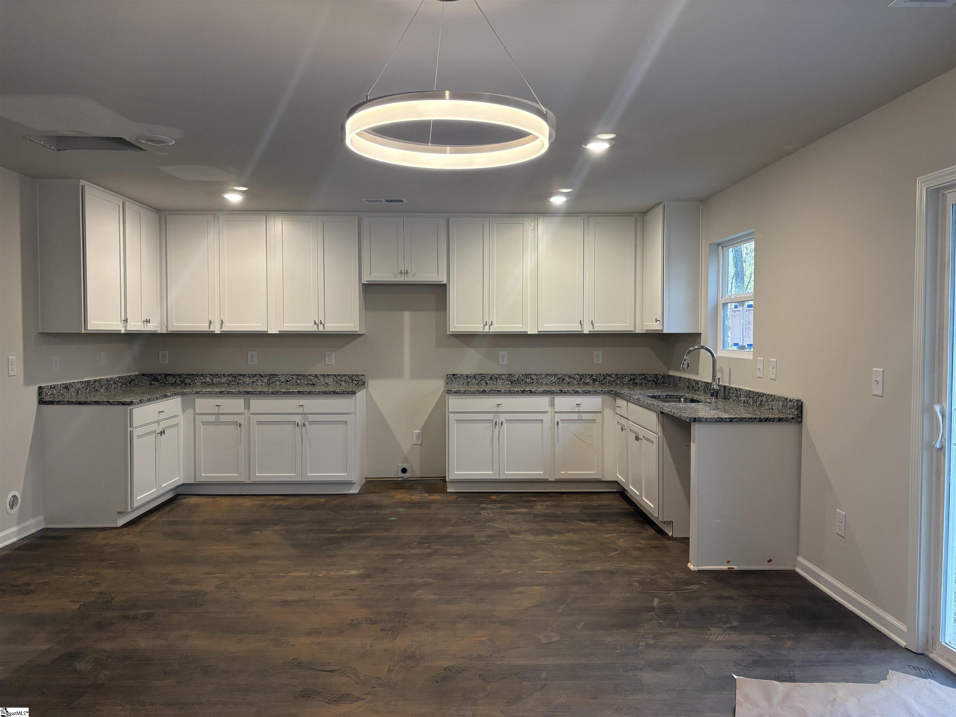 784 Powers Road Laurens, SC 29360 - Photo 3 of 17