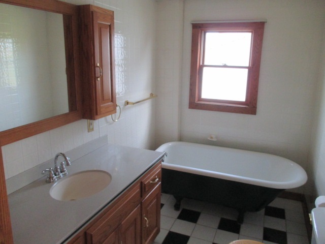 1491 East Millbrook Road Mount Pleasant, MI 48858 - Photo 18 of 20 1818355-17.JPG