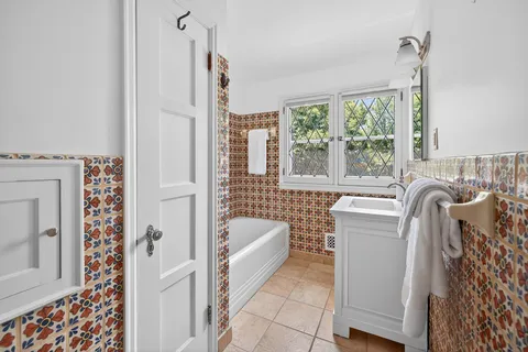 $1,195,000 | 412 West Minnehaha Parkway, Minneapolis, MN 55419