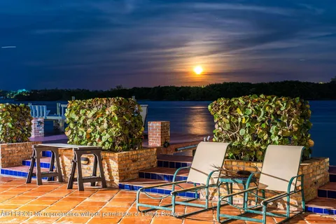 $9,500,000 | 7932 Flagler Court, West Palm Beach, FL 33405