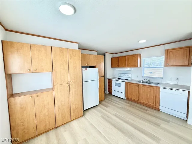 $1,350 | 4210 East Cheyenne Way, Pahrump, NV 89061