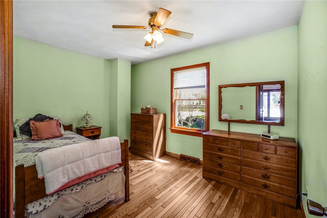 66 Sloop Street Jamestown, RI 02835 - Photo 14 of 19 This second Bedroom is 12' x 10', with access to the hall Full Bath.