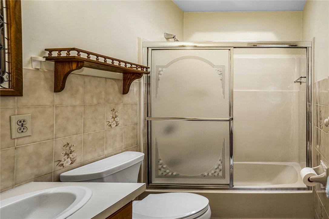 66 Sloop Street Jamestown, RI 02835 - Photo 15 of 19 Full Bath services the second Bedroom and your guests!