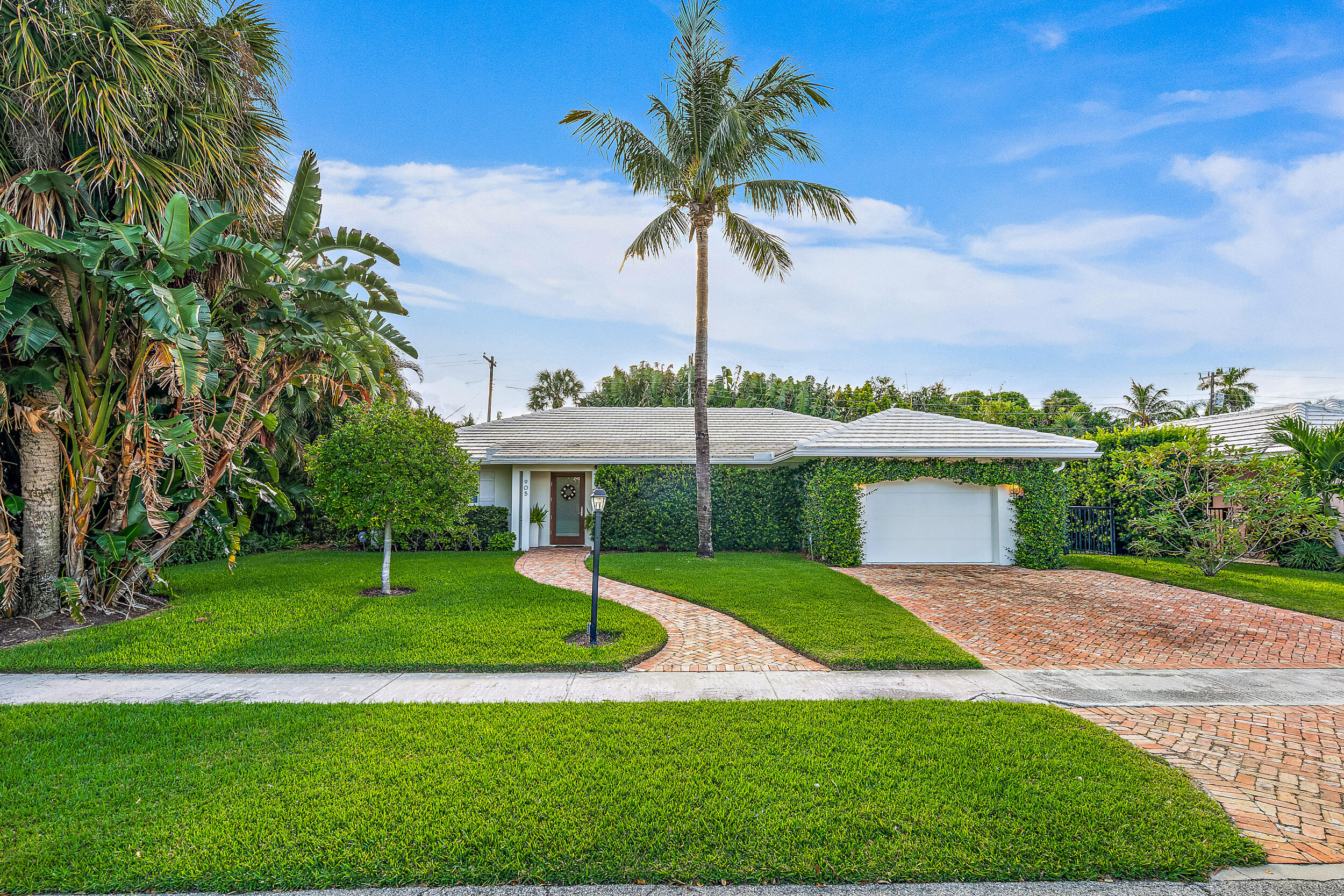 905 Elderberry Way Boca Raton, FL 33486 - Photo 4 of 39 YOUR NEW HOME AWAITS
