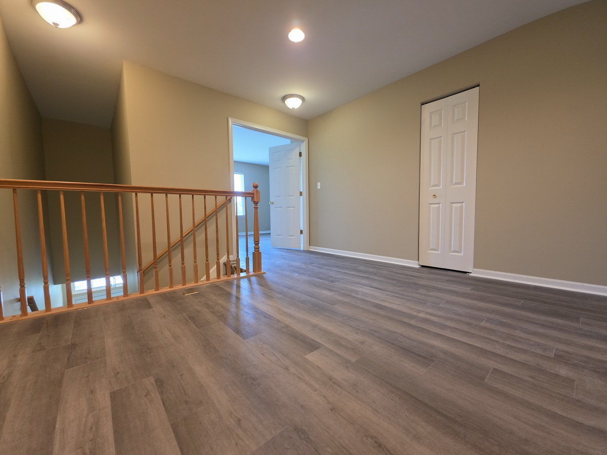 207 Springbrook Trail South Oswego, IL 60543 - Photo 9 of 15