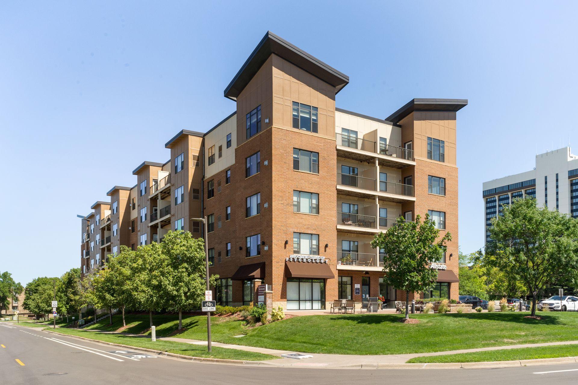 1155 Ford Road, Unit 201 St. Louis Park, MN 55426 - Photo 24 of 33