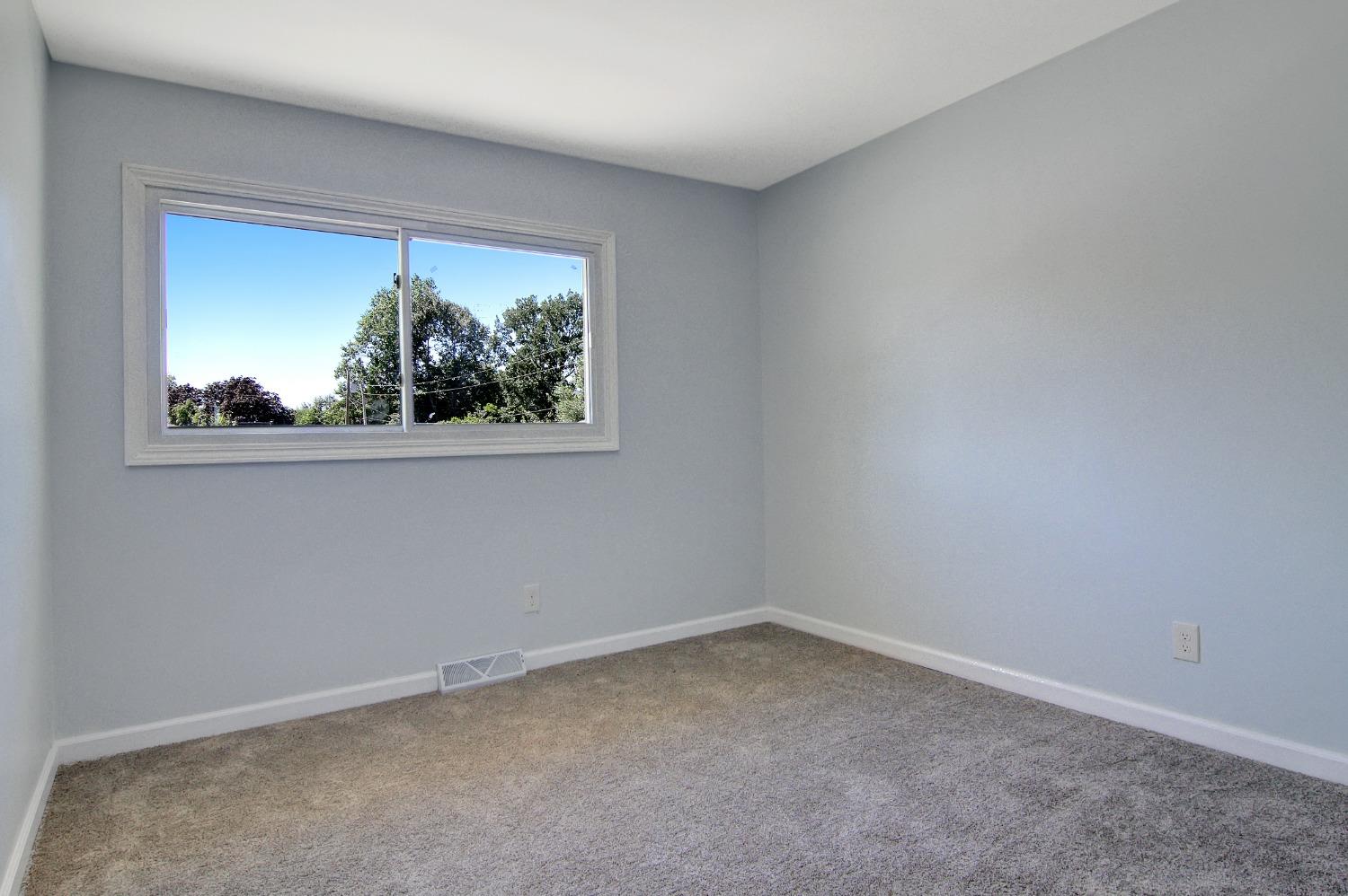940 South Ridge Street Crown Point, IN 46307 - Photo 15 of 28 1500x998