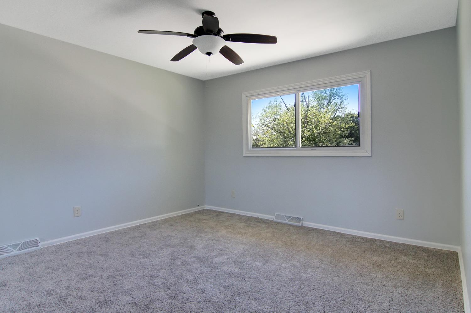940 South Ridge Street Crown Point, IN 46307 - Photo 17 of 28 1500x999