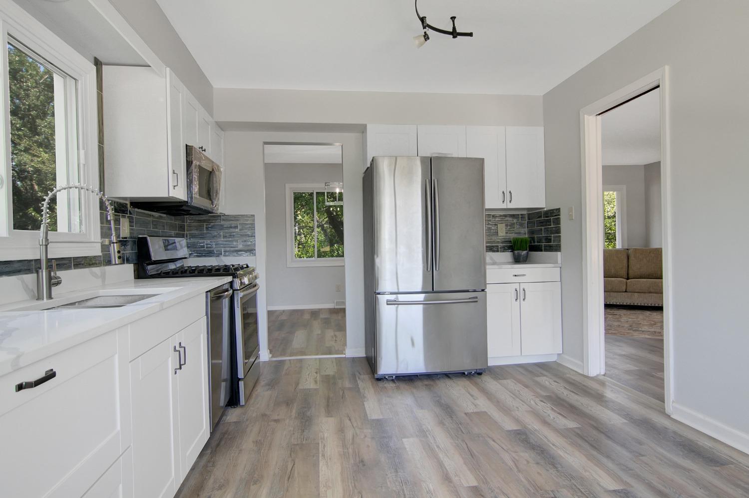 940 South Ridge Street Crown Point, IN 46307 - Photo 5 of 28 1500x998