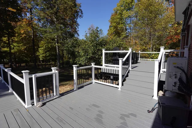 $480,000 | 9611 Highway 66, Wadesville, IN 47638