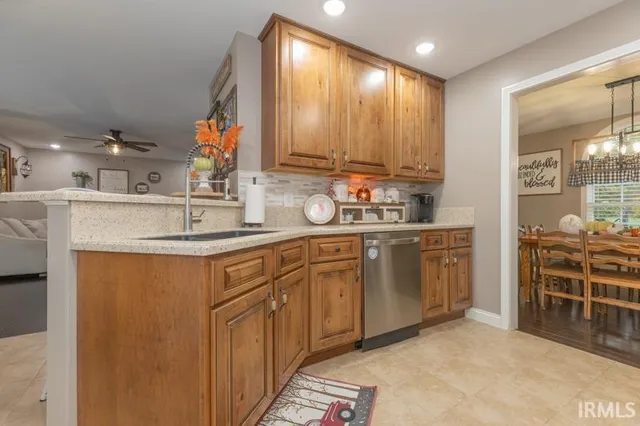 $480,000 | 9611 Highway 66, Wadesville, IN 47638