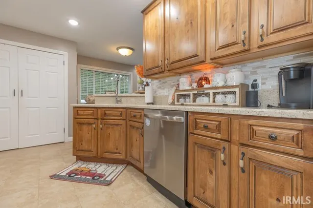 $480,000 | 9611 Highway 66, Wadesville, IN 47638