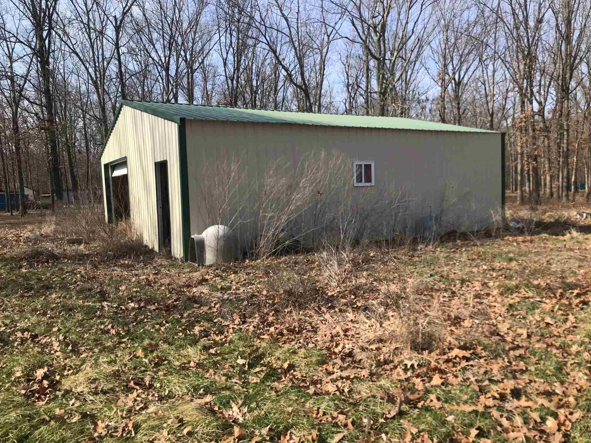4921 Slim Pond Road Mount Vernon, IN 47620 - Photo 3 of 18 Gallery Image 3